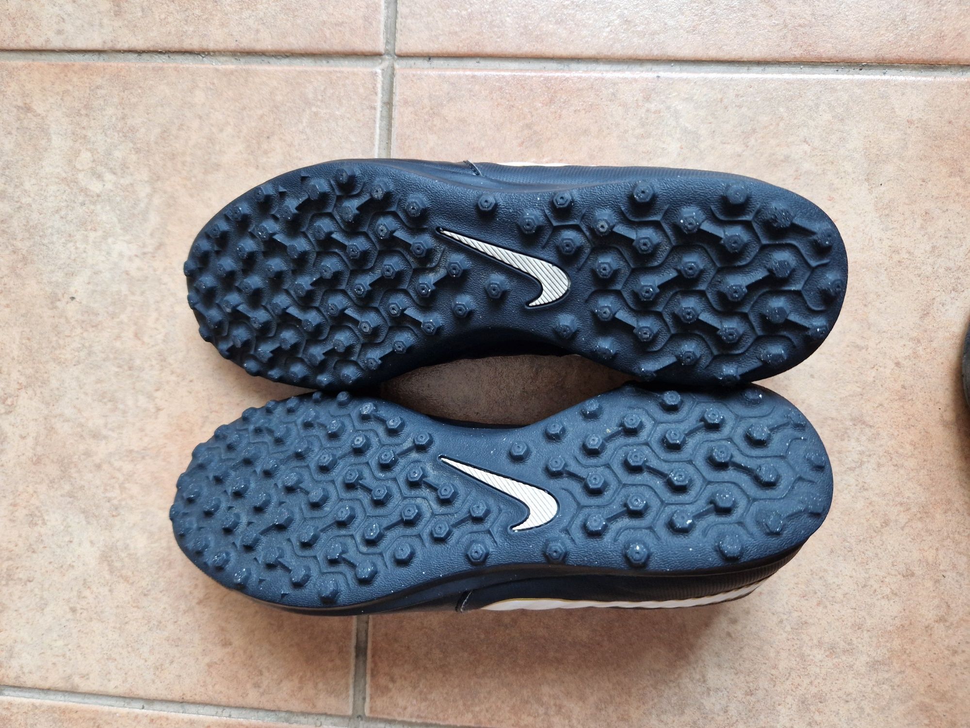 Pantofi fotbal sintetic Nike