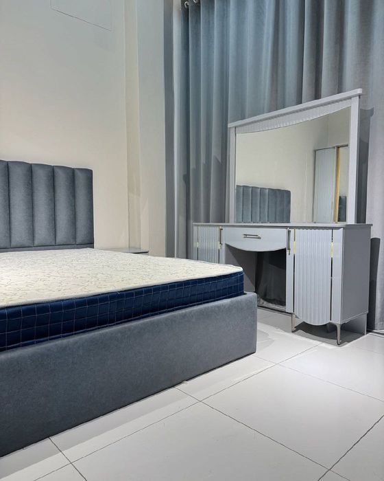 Kamfort spalni garnitur