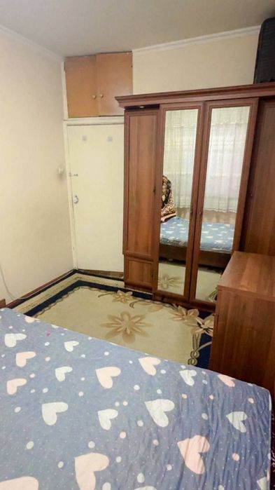 Kvartira sotiladi 2 xona Sebzorda remonti orta srochna azgina otiladi