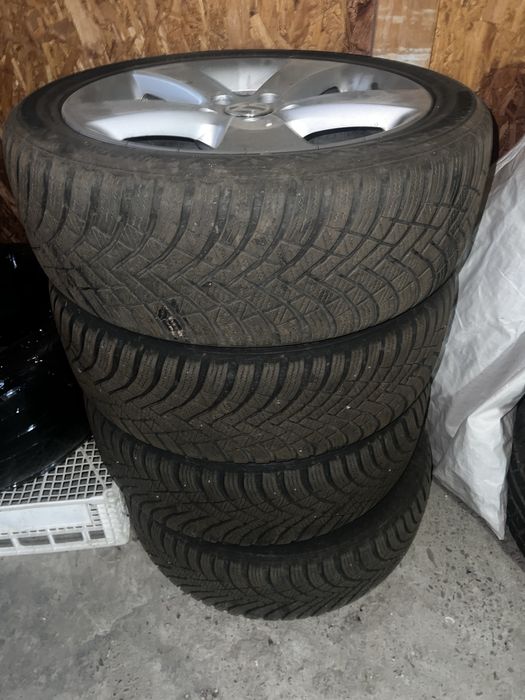 Vand set 4 jante vw cu anvelope de iarna hankoook rs3 205/50/R17