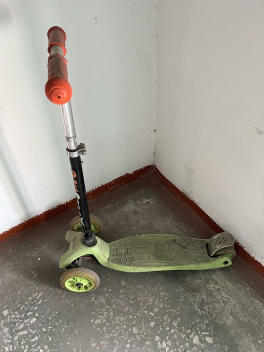 Продам детский самокат, в хорошем состоянии