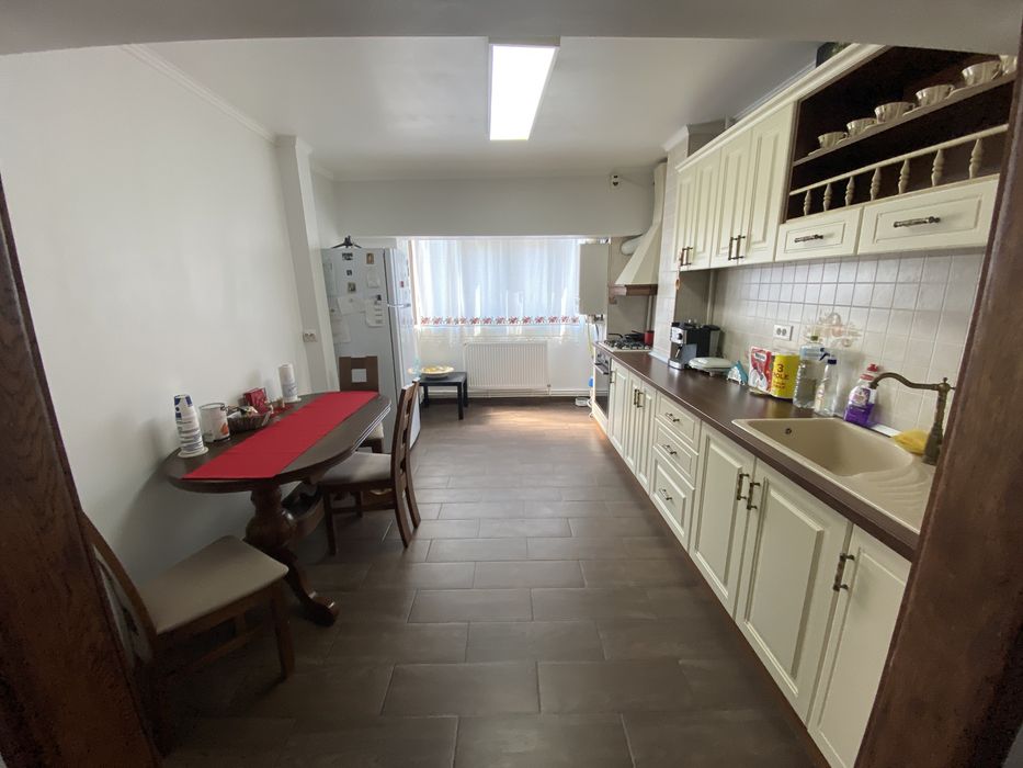 Vand apartament 3 camere 100mp Unirii sud