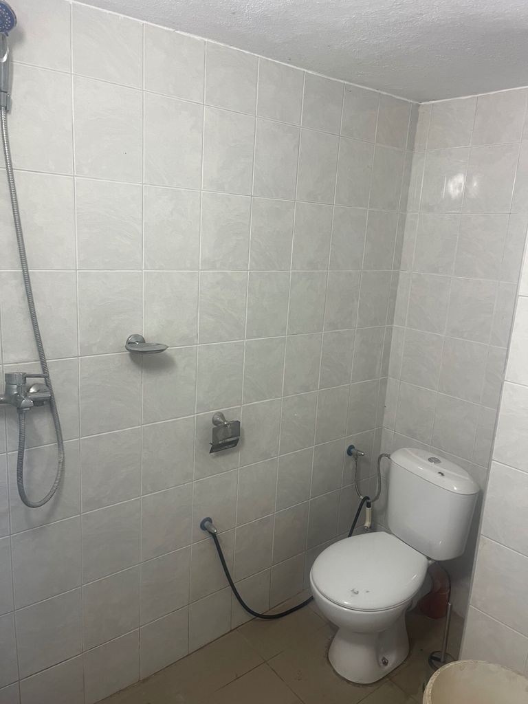 Дава се под наем Склад в с. Балван, Област Велико Търново - 720 кв.м за 16999999.83 € - Снимка #8