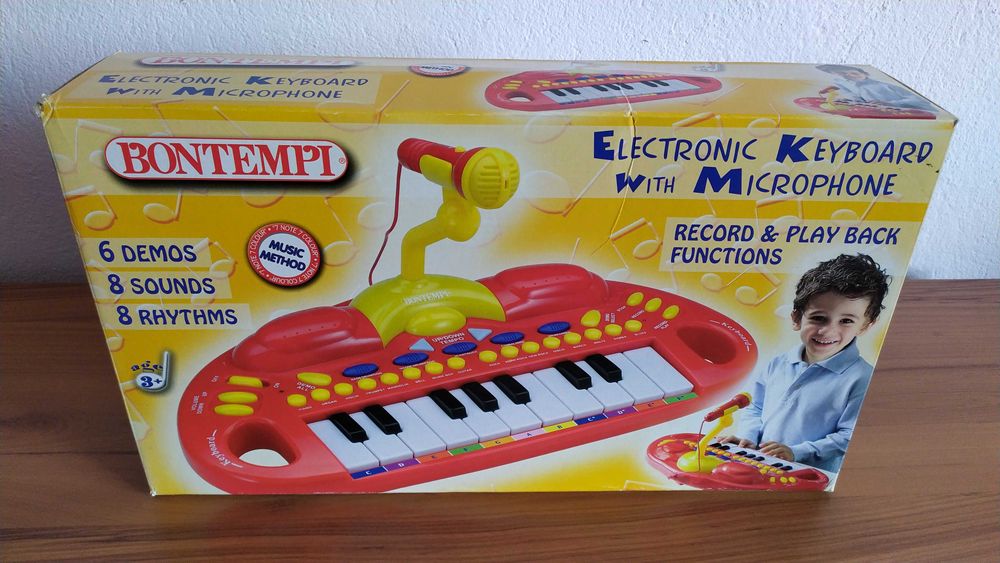 Електронен синтезатор с микрофон - Bontempi