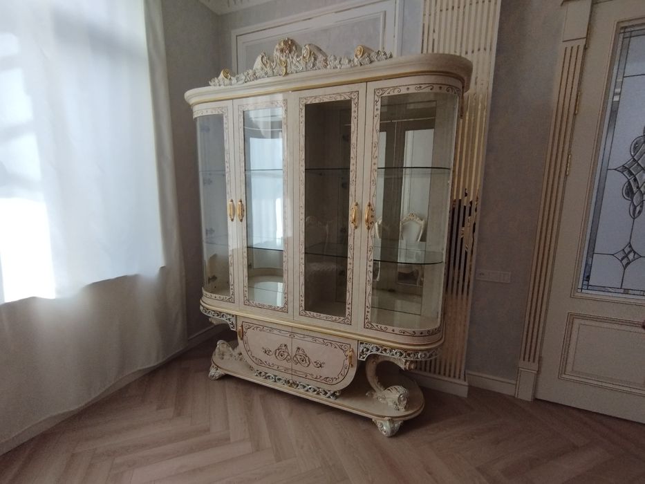 Italyaniskiy mebel sotiladi