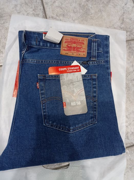 Джинсы LEVI'S лицензионные.