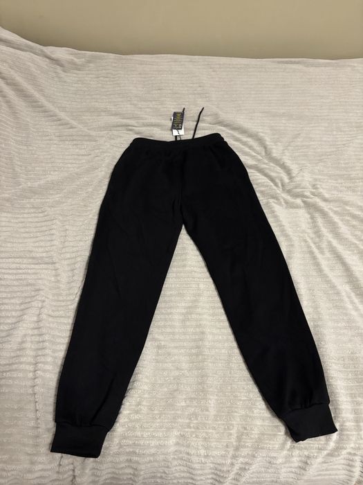 Vand Pantaloni Polo Ralph Lauren-noi,nefolositi cu eticheta!