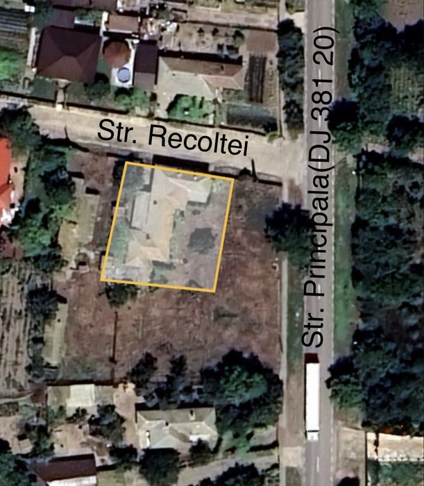 Vand casa in Valea Dacilor