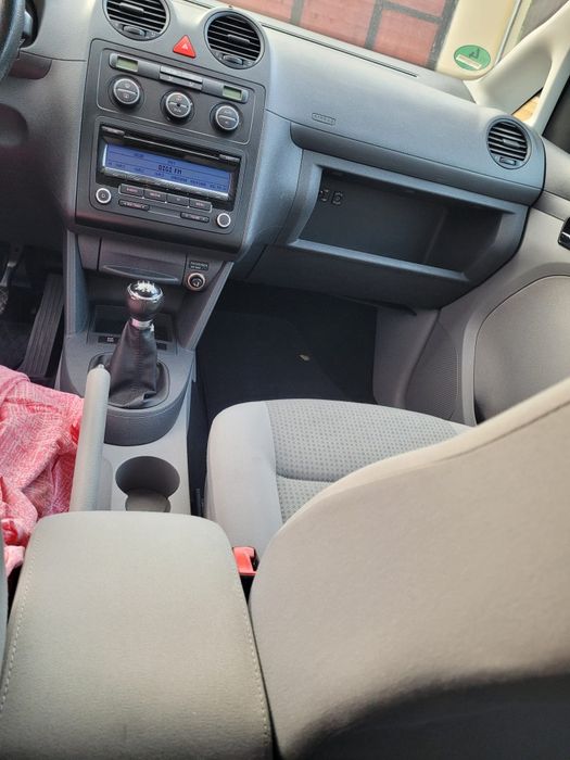 Vând  Vw Caddy maxi 2.0 tdi BMM