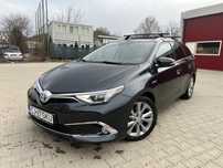 Vand Toyota Auris 1.8 Hybrid