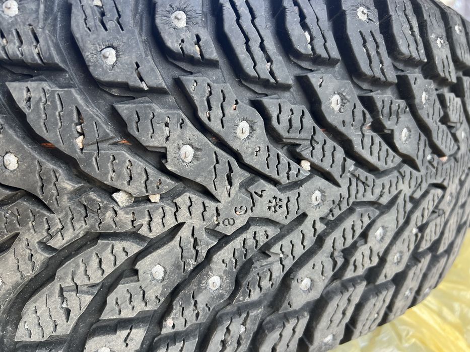 Nokian Hakkapeliitta 9 шипованая 205/65/16