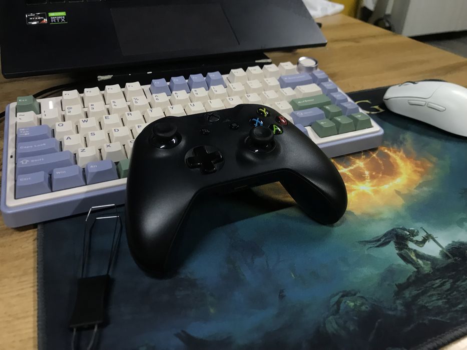 XBOX ONE gamepad/controller/joystick