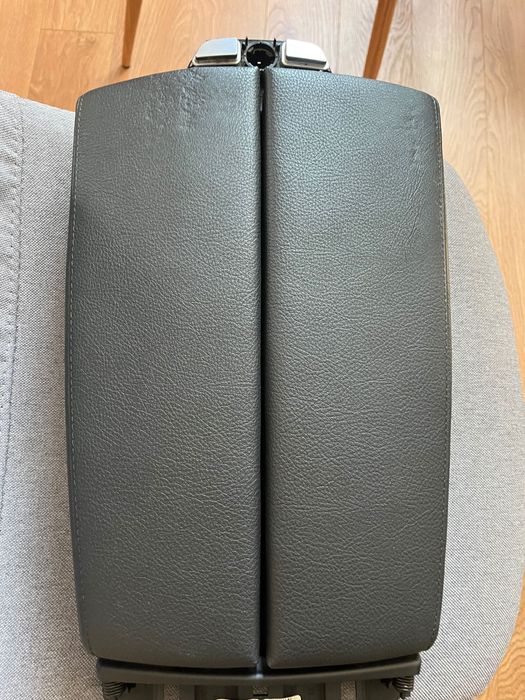 Подлакътник БМВ ф06 ф12 ф12