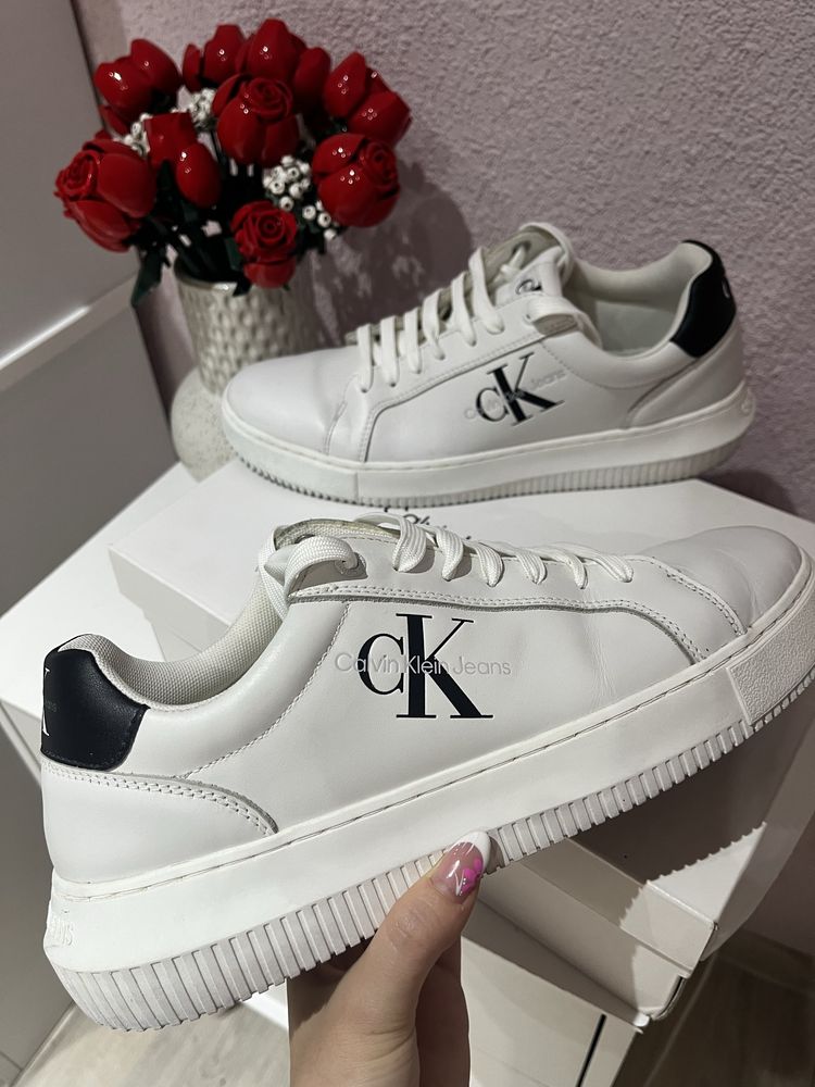 Маратонки Calvin Klein 42 номер