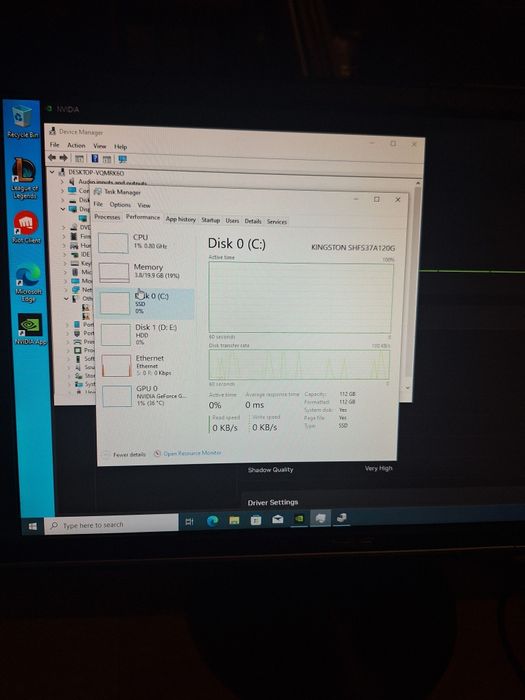 PC gaming  Calculator complet ( monitor + casti + tastatura + mouse +