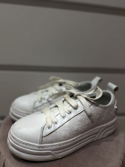 Calvin Klein, Liu jo