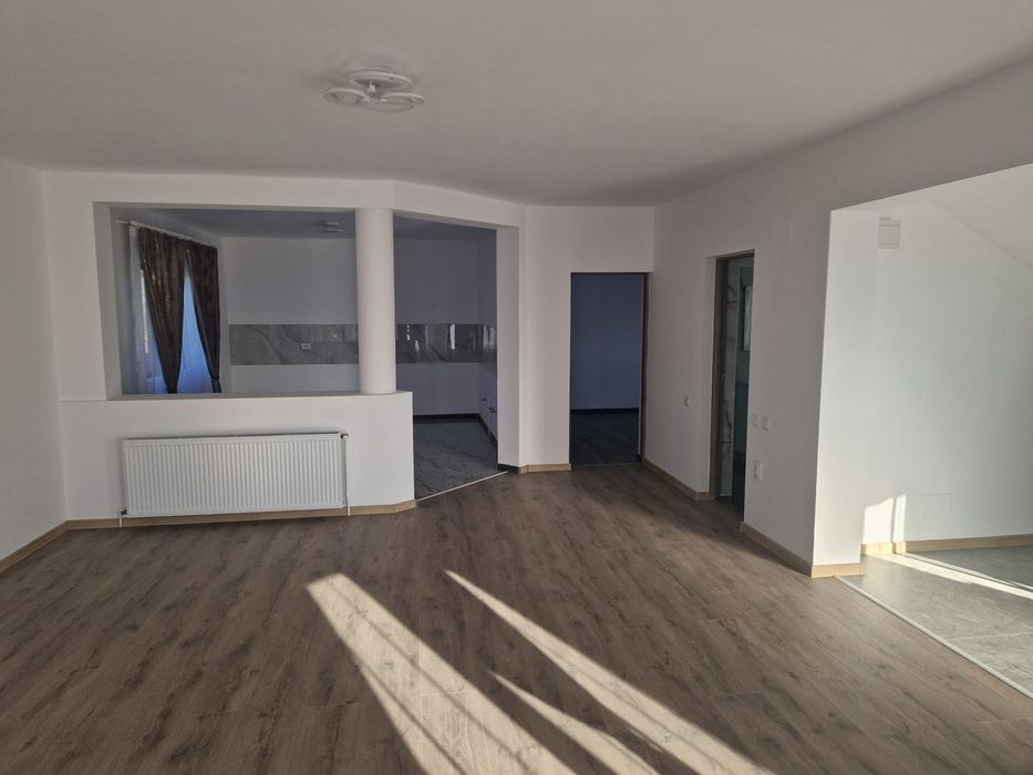 Casă de vânzare la 15 km de București