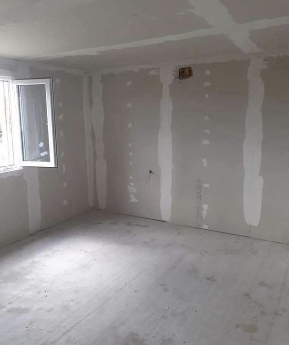 Vand casa modulare pe structura metalica