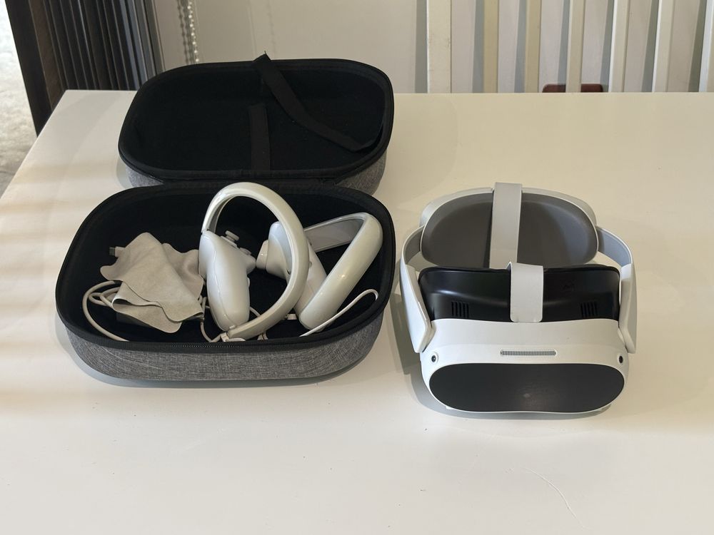 PICO 4 VR Headset