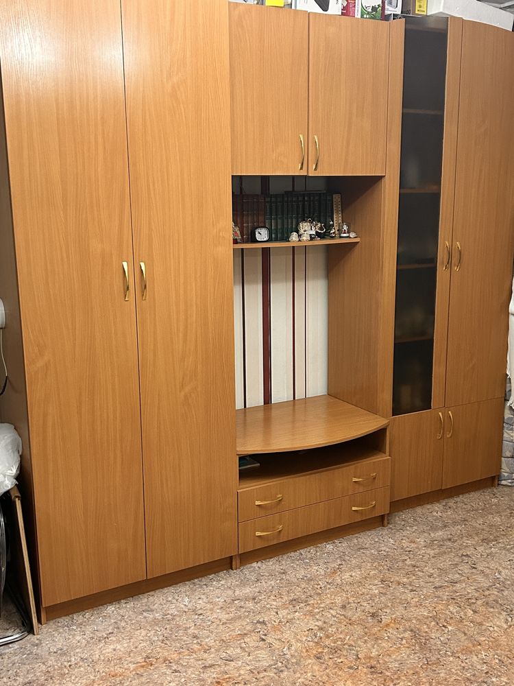 мини Стенка в хорошем состоянии.