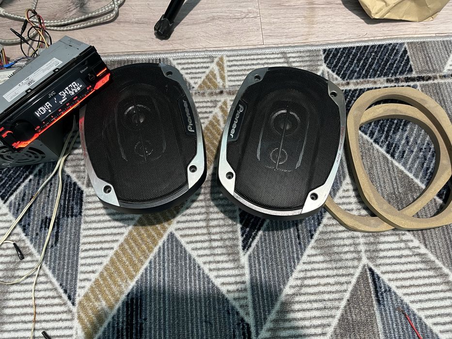 Продам магнитолу jvc kd x182 bt, колонки pioneer ts 6975 v2