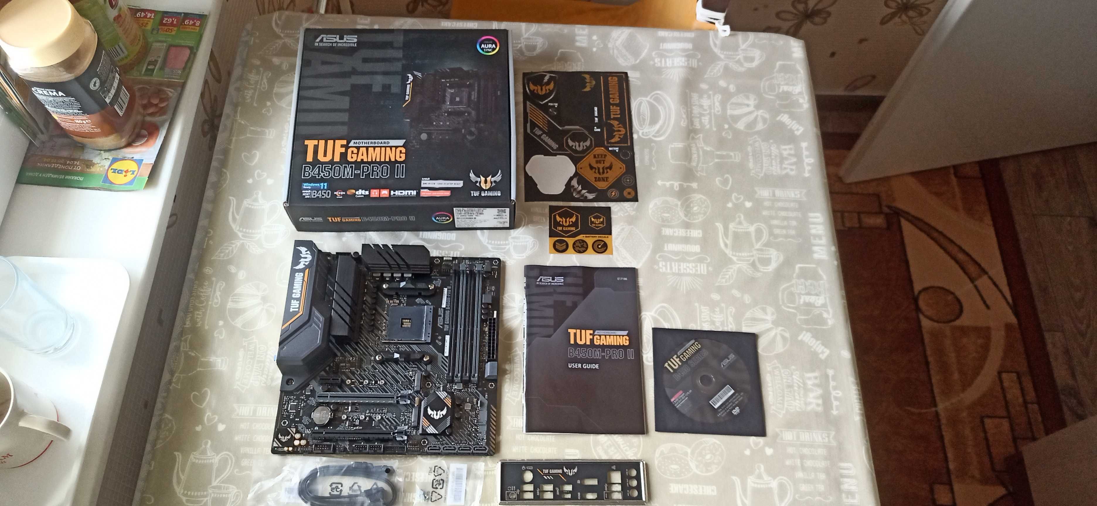 Продавам днна платка ASUS TUF GAMING B450M-PRO II