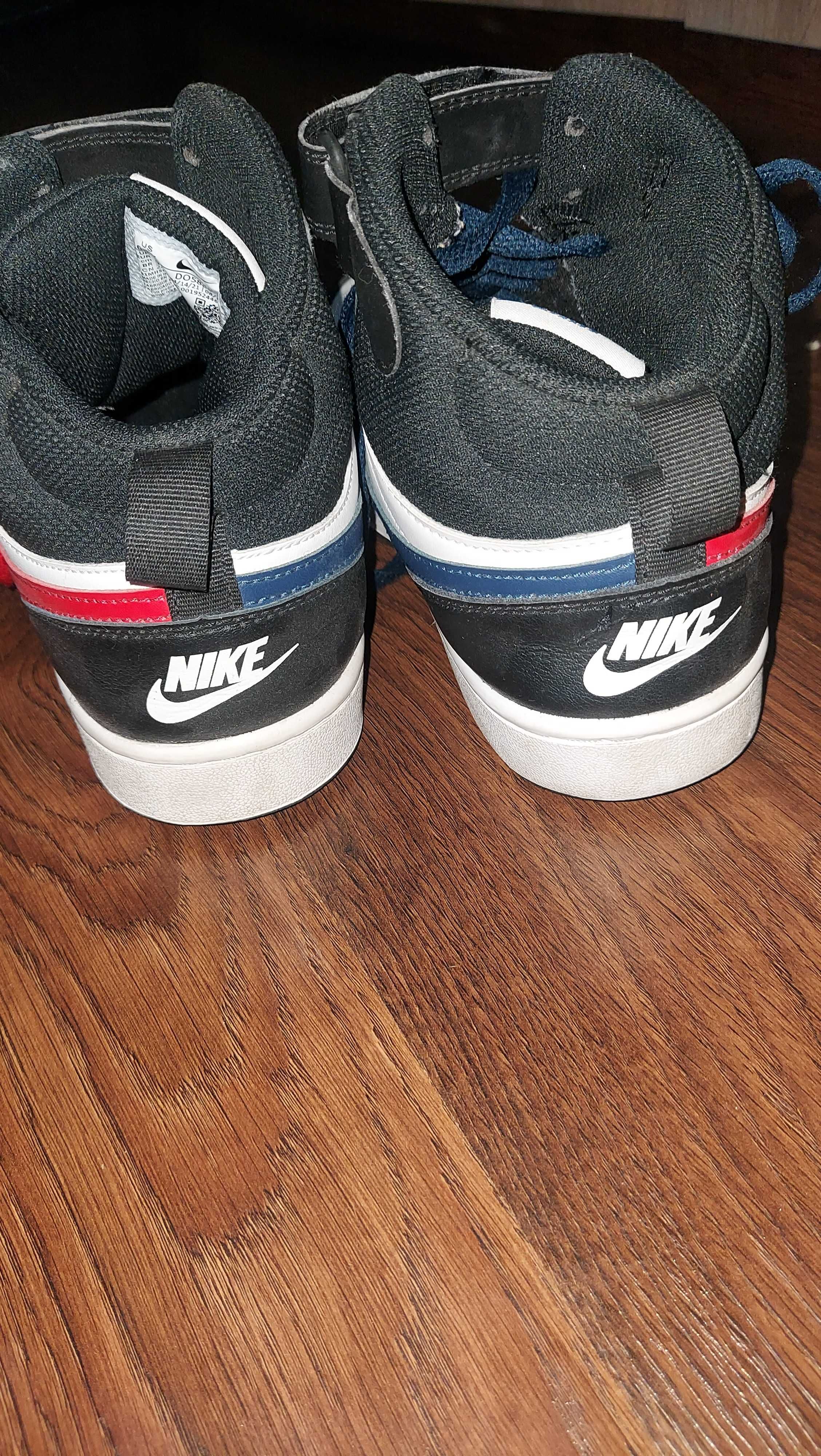 Кецове Nike Court Borough Mid 2