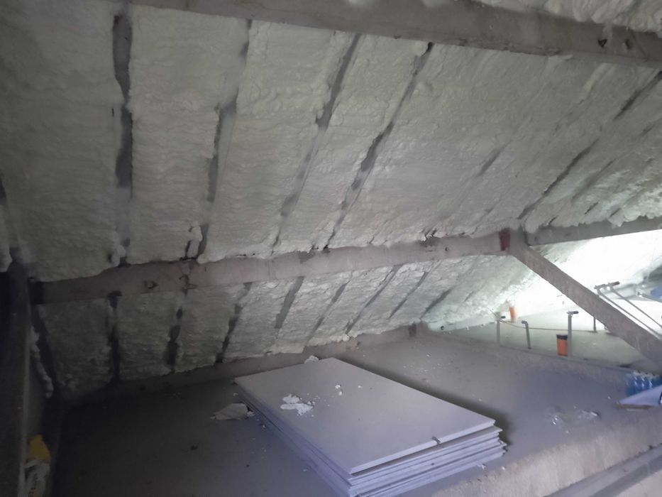 Izolații cu spumă poliuretanică