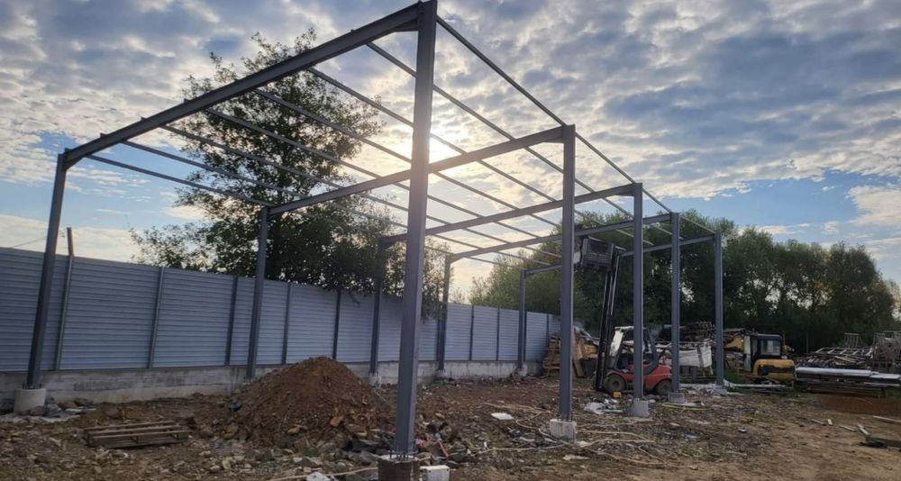 Vand hala metalica de 12 m x40 m x4 m la reducere