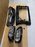 Faruri tragher grilă radiator skoda rapid