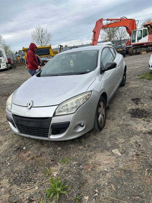 Dezmembrez Renault MEGANE 3 COUPE