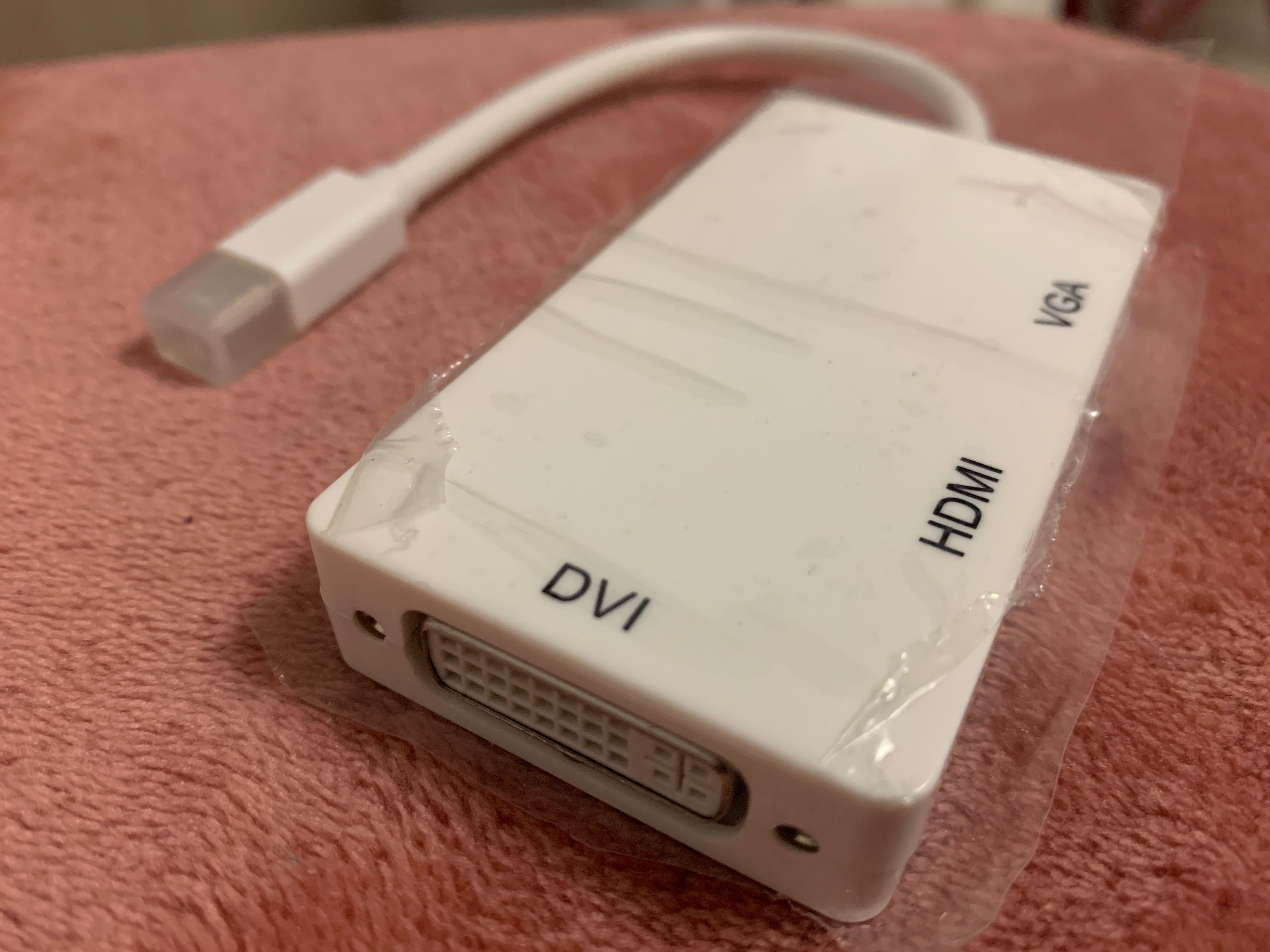 adaptor din mini display port thunderbolt in hdmi / vga / dvi  nou