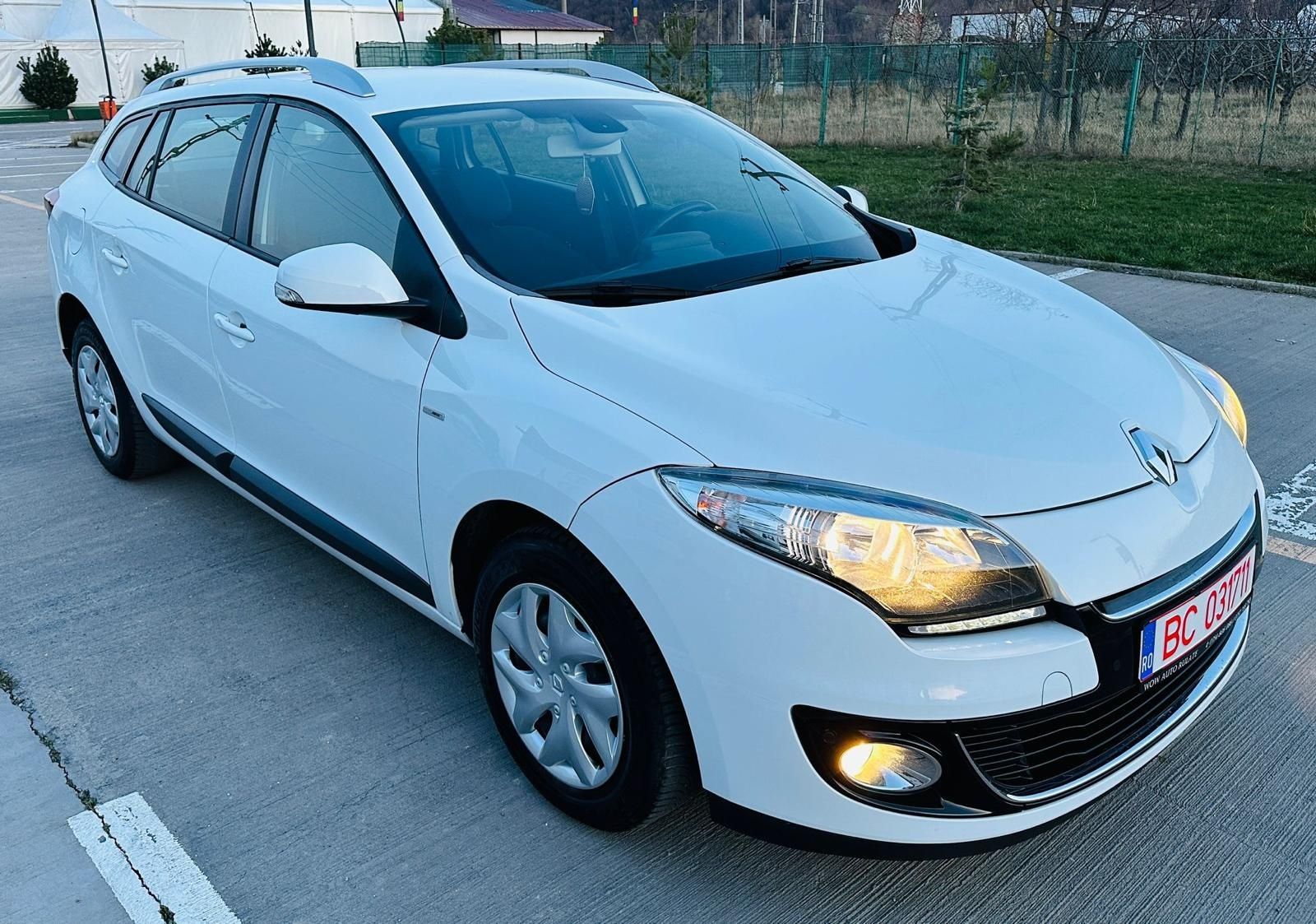 Renault Megane 1.5dCi , NAVIGATIE , climatronic , Senzori parcare