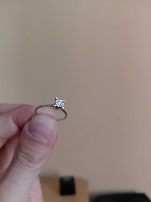 Годежен пръстен/Бяло злато/Диамант