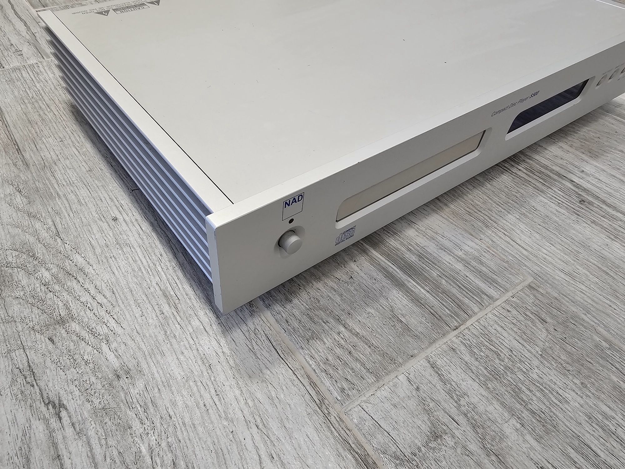 NAD S500 CD player