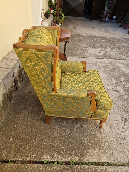 Страхотно антикварно кресло Queen Anna