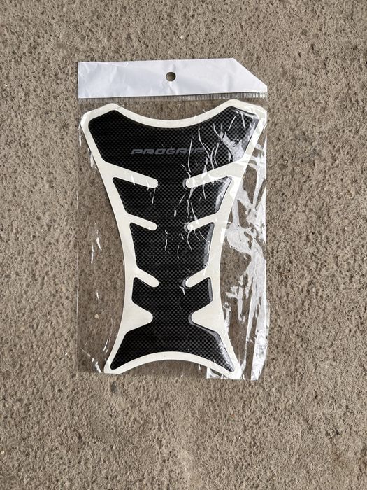 Stiker protectie rezervor moto