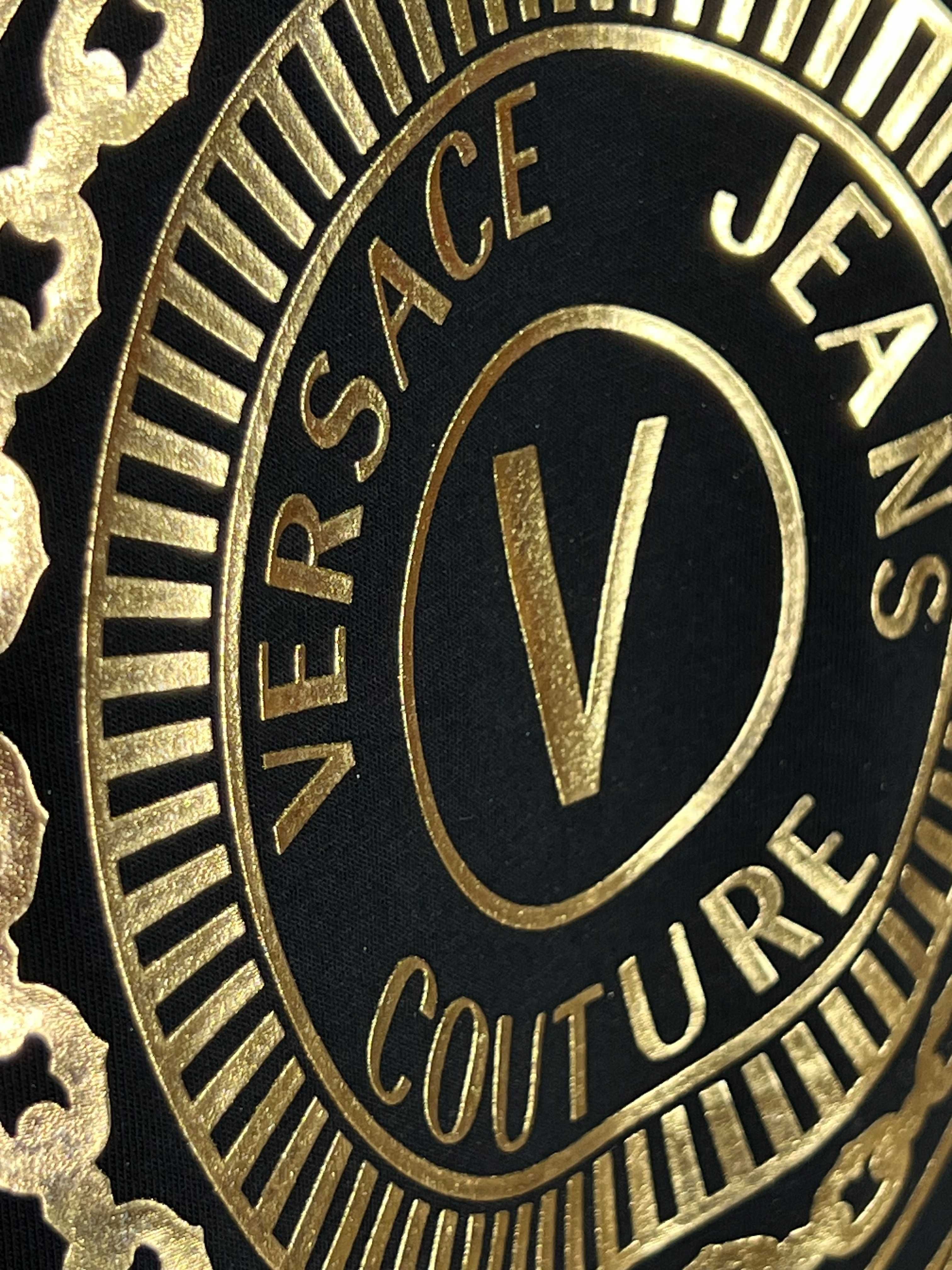 Автентична Versace Jeans Couture тениска ЗЛАТНА 3D щампа XS S M L