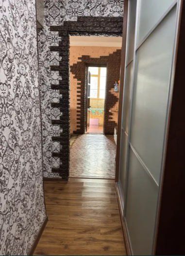 Квартира на Башлык 1/5/5 общ пл 38м  с обстановкой