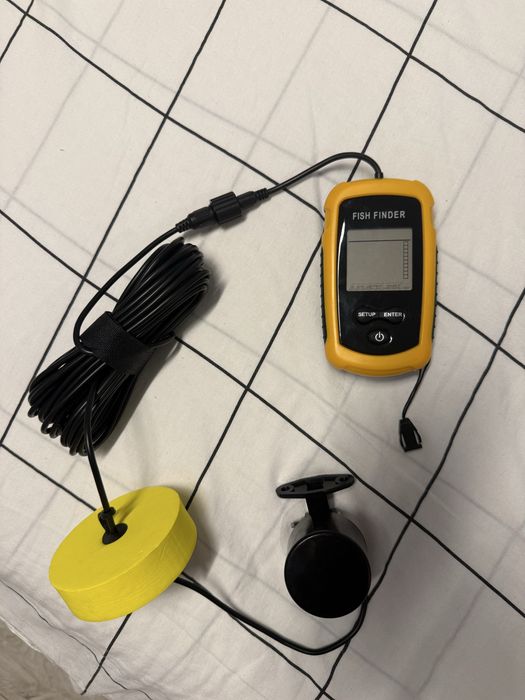 Sonar pescuit - fish finder