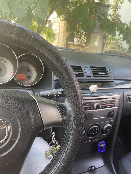 Masina mazda 3 , 2005