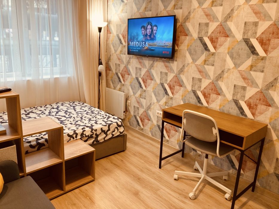 PF inchiriez studio 18mp la bulevard