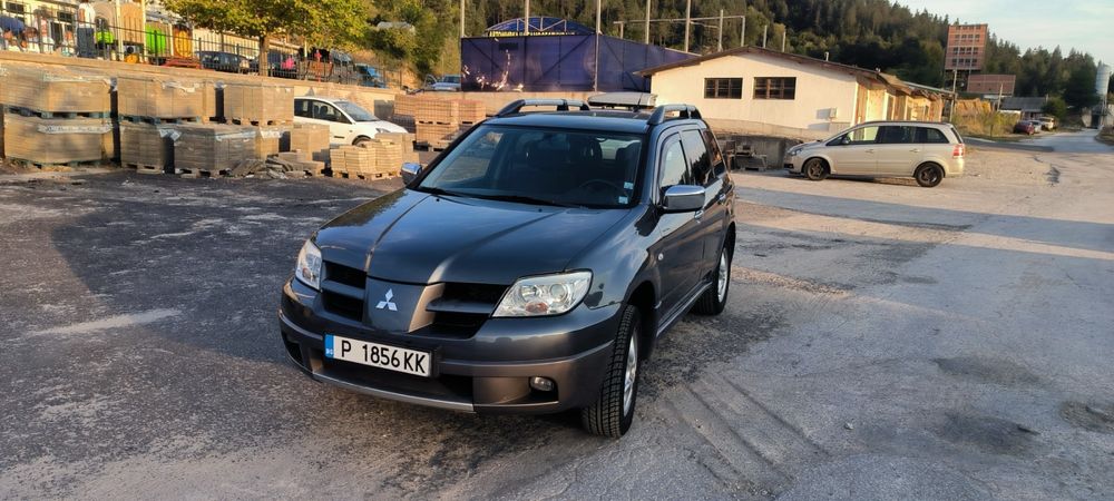 Mitsibihi outlander 2.0 136 к.с 4x4