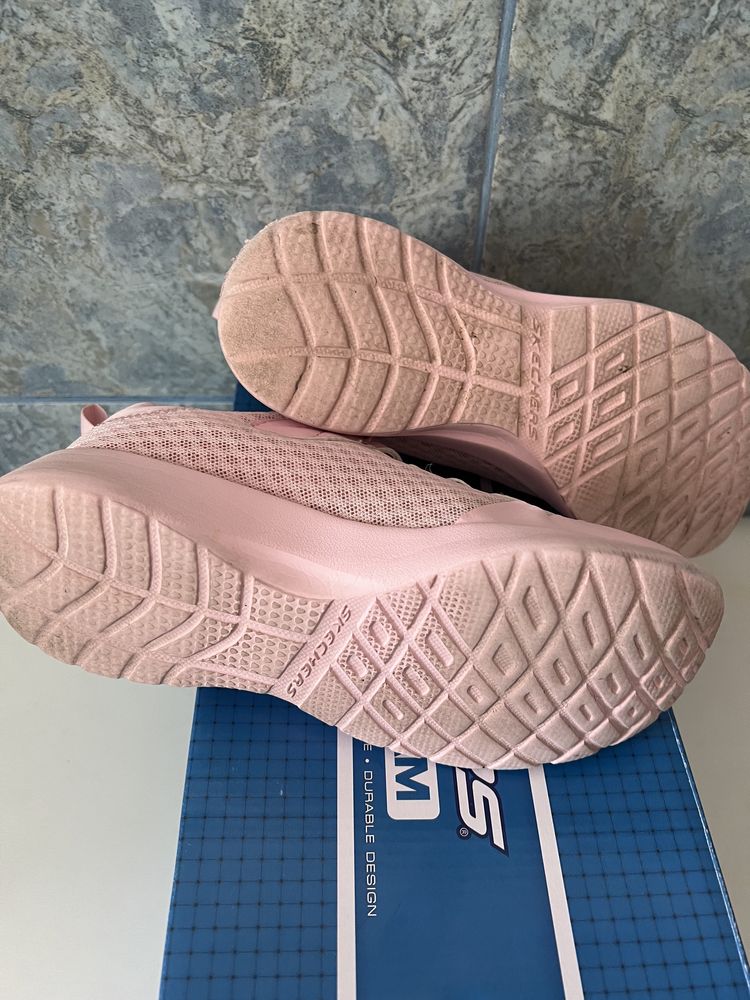 pantofi sport adidasi skechers fete marimea 34