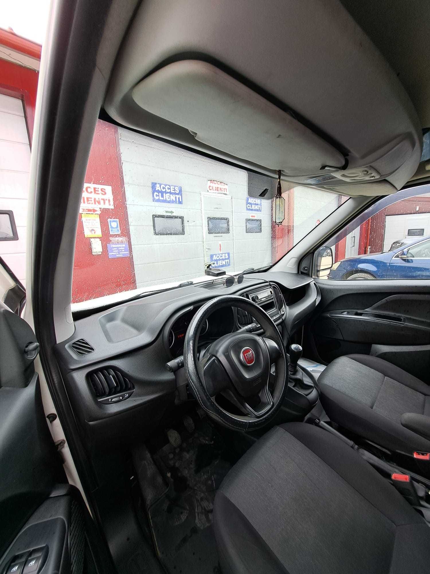 Fiat Doblo 2015 alb