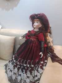 Порцеланова кукла Oncrown
