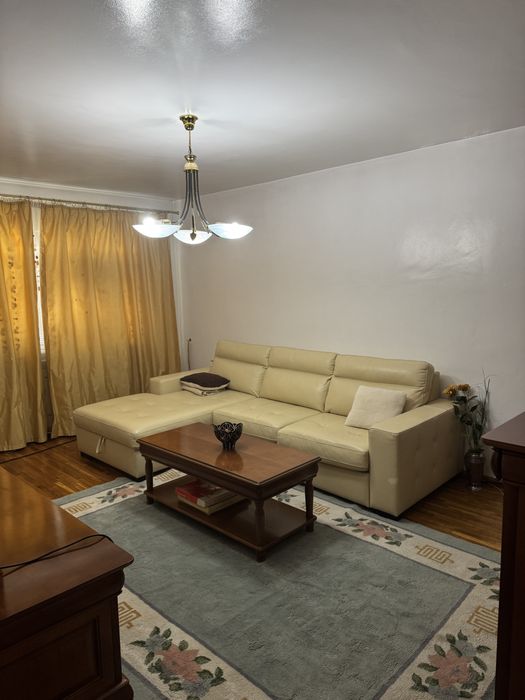 Apartament Ultracentral (Telena -str.Babadag)+ Garaj - de inchiriat