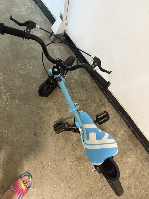 Bicicleta cu roti 16’