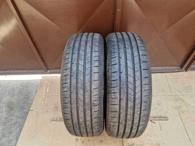 2 Hankook R17 215/65
летни гуми
DOT0822