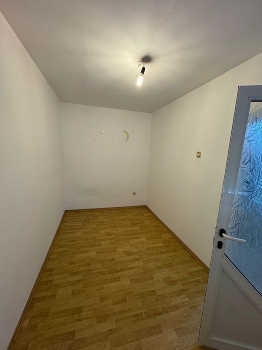 Apartament cu doua camere !